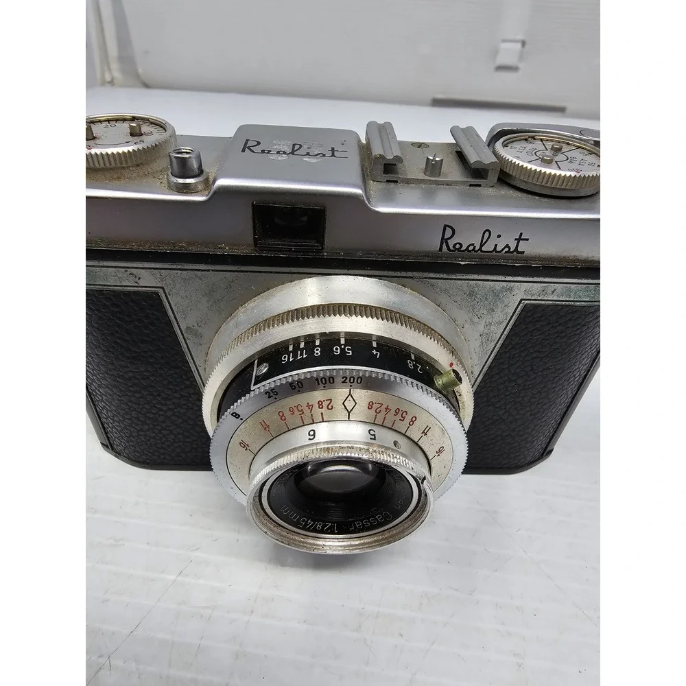 David White‎ Co. REALIST 35 Model A Film Camera With Original Case